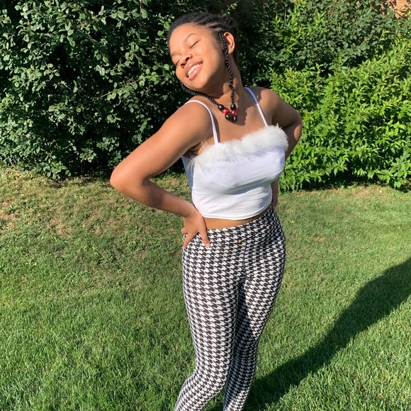 Meet your Posher, Sameya - Picture 1 of 1